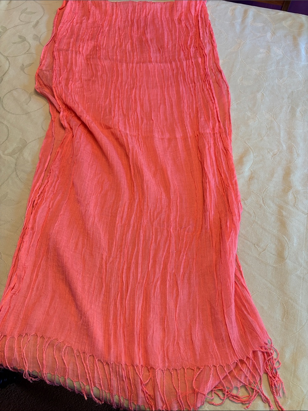 Women’s Pink Crinkle Fringe wrap